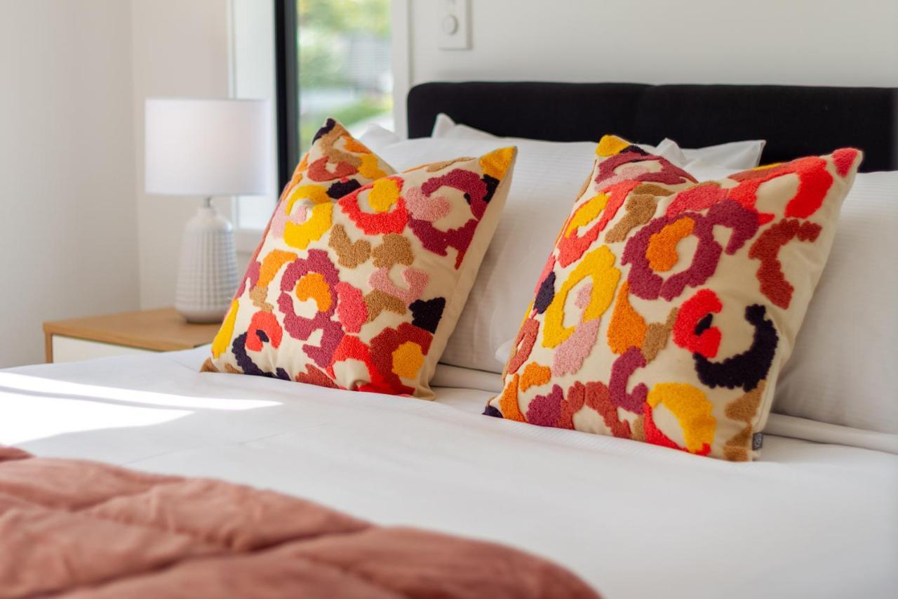 Riccarton 2 Bed 1 Bath W/Garage Apartment Christchurch Bagian luar foto